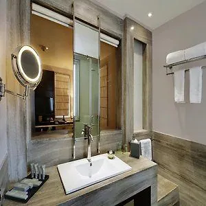 Quality Inn Gurgaon Hotel